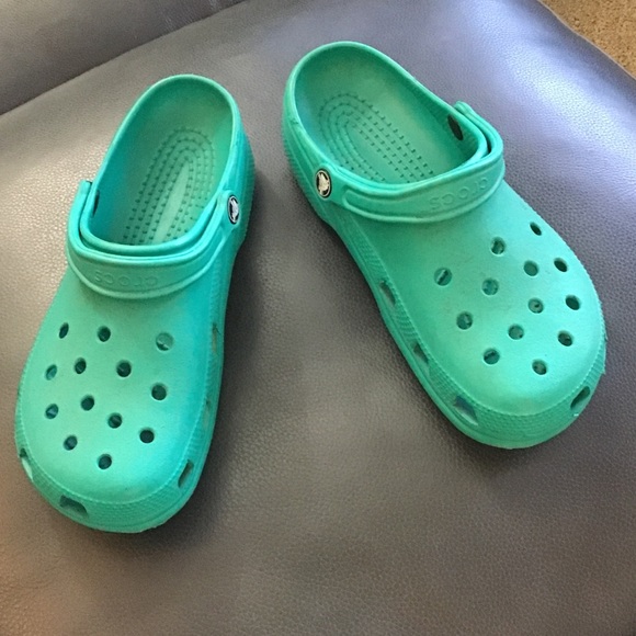Crocs Women’s Classic Clog - Green - Picture 1 of 3